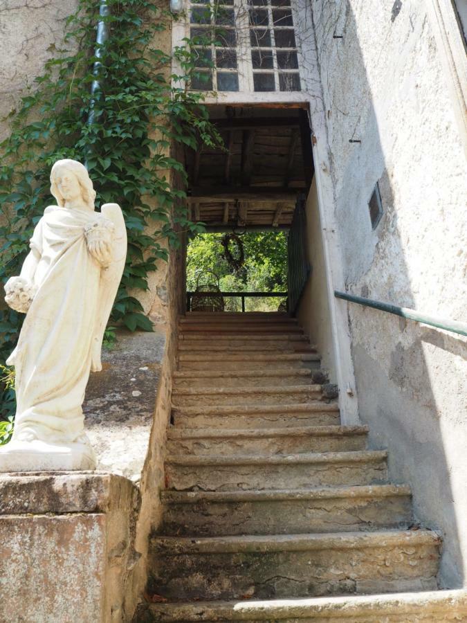 Le Chatel En Beaujolais Valsonne المظهر الخارجي الصورة